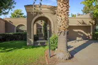 Photo #2: 6153894 Listing