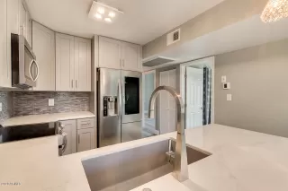 Photo #2: 6153928 Listing