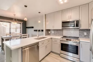 Photo #3: 6153928 Listing