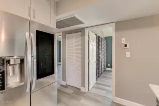 Photo #5: 6153928 Listing