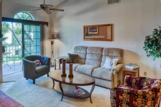 Photo #2: 6154041 Listing 