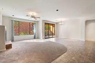 Photo #4: 6154188 Listing