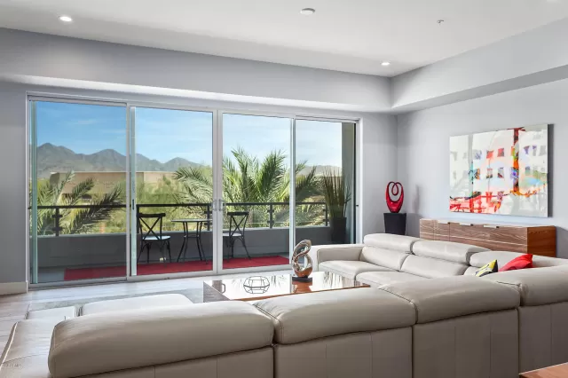 MLS: 6154274 Condo For Sale