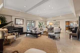 Photo #2: 6154341 Listing 