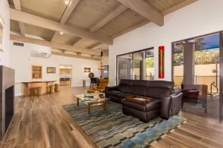 Photo #6: 6154659 Listing