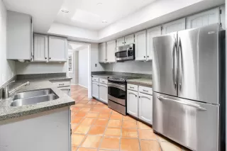 Photo #4: 6155059 Listing 