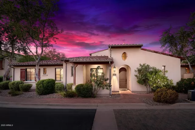 MLS: 6155150 Condo For Sale