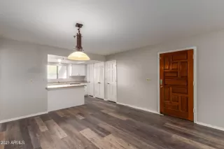 Photo #5: 6155414 Listing