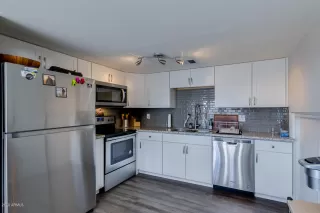 Photo #5: 6155851 Listing