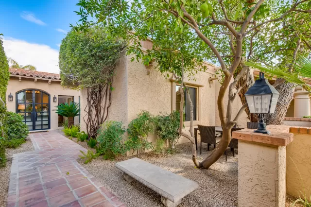 MLS: 6156184 Condo For Sale