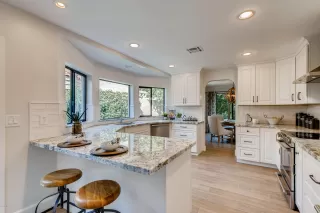 Photo #4: 6156184 Listing