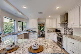 Photo #5: 6156184 Listing