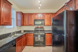 Photo #2: 6156363 Listing 