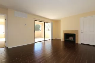 Photo #4: 6156643 Listing