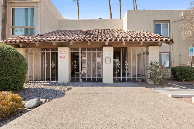 MLS: 6156693 Condo For Sale