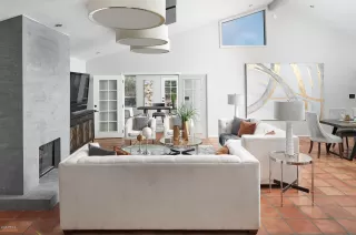 Photo #1: 6156853 Listing