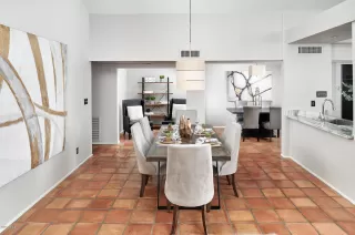 Photo #2: 6156853 Listing