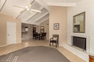 Photo #6: 6156870 Listing 
