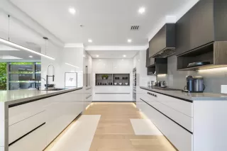 Photo #1: 6156986 Listing