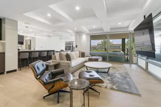 Photo #6: 6156986 Listing