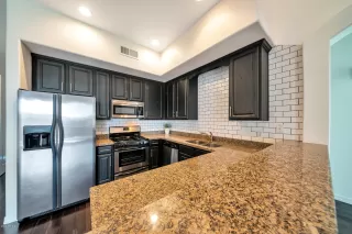 Photo #2: 6157313 Listing