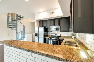 Photo #3: 6157313 Listing