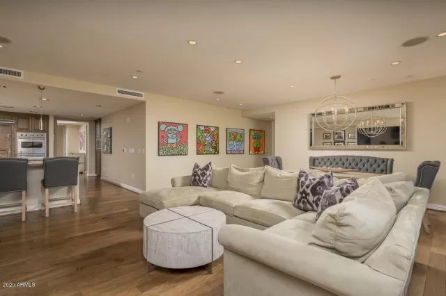 MLS: 6157576 Condo For Sale