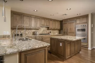 Photo #2: 6157576 Listing