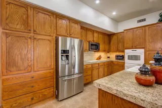 Photo #4: 6157704 Listing