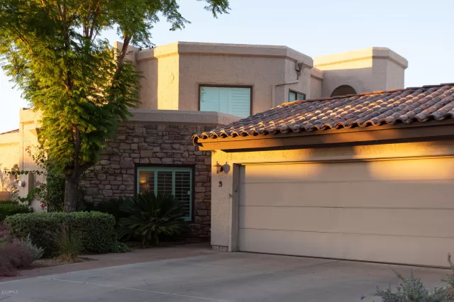 MLS: 6157772 Condo For Sale