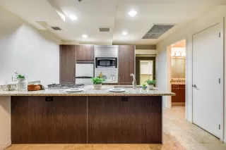 Photo #6: 6157778 Listing