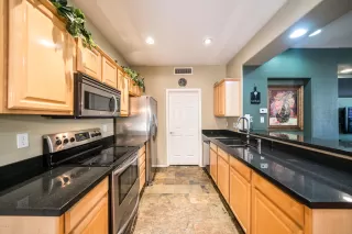 Photo #2: 6157832 Listing