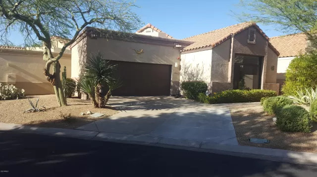 MLS: 6157895 Condo For Sale