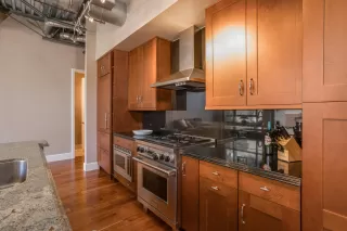 Photo #4: 6157952 Listing