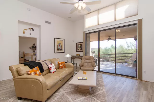 MLS: 6158101 Condo For Sale