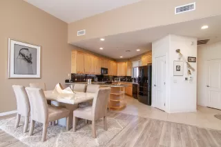 Photo #6: 6158101 Listing