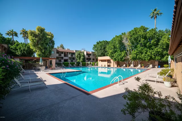 MLS: 6158121 Condo For Sale