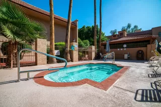 Photo #2: 6158121 Listing