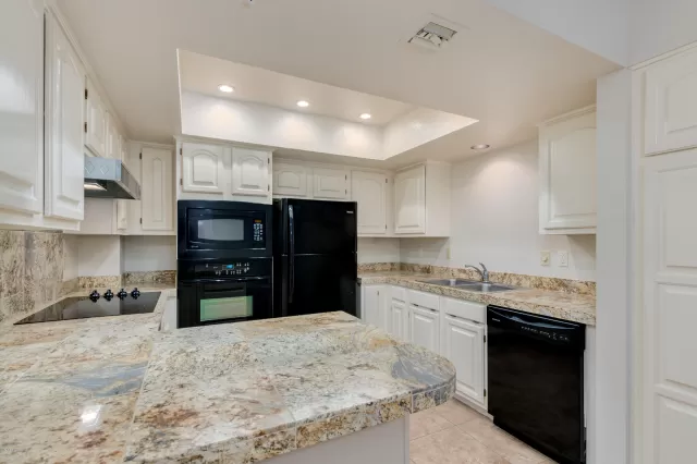 MLS: 6158261 Condo For Sale