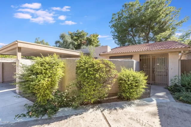 MLS: 6158688 Condo For Sale