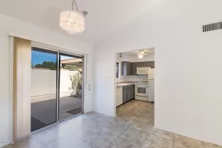 Photo #5: 6158688 Listing 