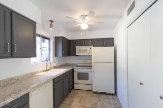 Photo #6: 6158688 Listing 