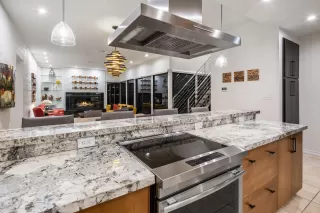 Photo #5: 6159327 Listing