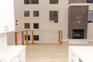 Photo #4: 6159335 Listing