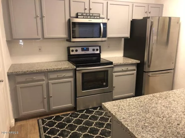 MLS: 6159500 Condo For Sale