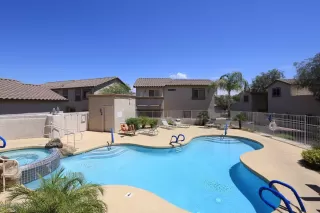 Photo #4: 6159524 Listing
