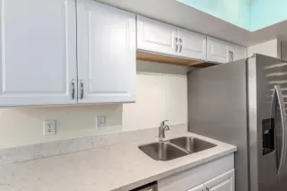 Photo #5: 6159540 Listing