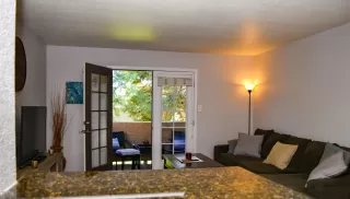 Photo #2: 6159604 Listing