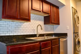 Photo #6: 6159604 Listing