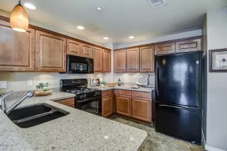 Photo #4: 6159627 Listing